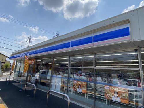 コンビニ　ローソン豊田三軒町店（コンビニ）まで616m