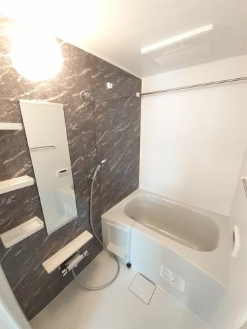 バス・シャワールーム　※同施工会社、類似仕様の物件の写真です。