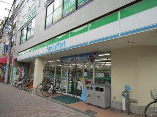 コンビニ　ファミリーマート針中野駅前店（コンビニ）まで850m