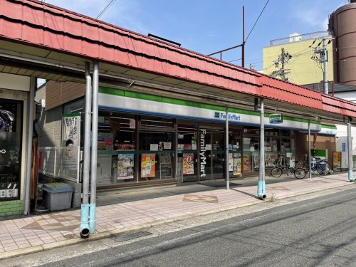 コンビニ　ファミリーマート 甲子園口三丁目店（コンビニ）まで44m