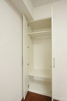 収納　写真は同タイプ住居です