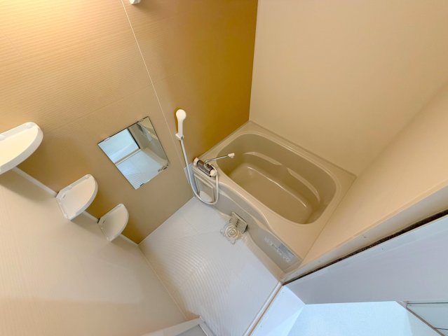 バス・シャワールーム　ゆったりと入るなら、お風呂とトイレとは別々が嬉しいですよね。