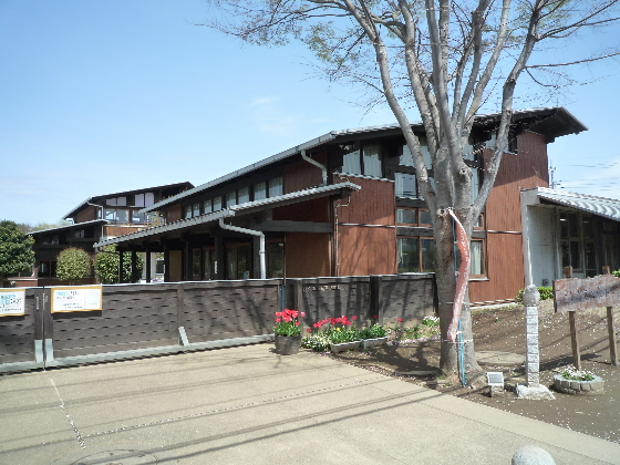 小学校　つくば市立東小学校（小学校）まで1102m