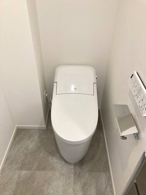 トイレ　※写真は同タイプ住戸です。