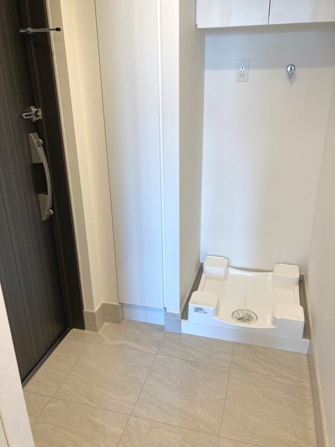 玄関　※写真は同タイプ住戸です。