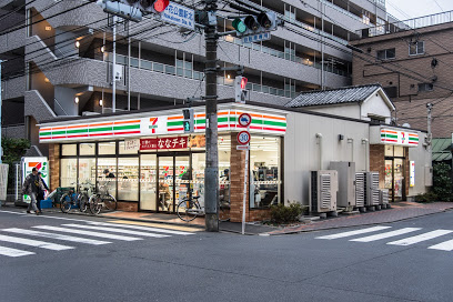 コンビニ　セブンイレブン 杉並芦花公園店（コンビニ）まで643m