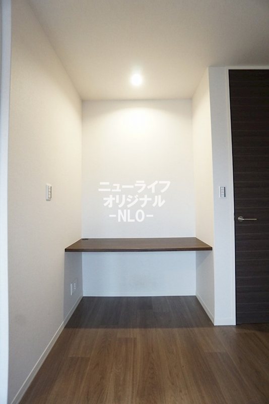 その他設備　静かに作業やWeb会議に集中できるワークスペース