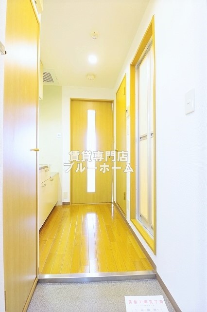 玄関　明るい玄関ですね！