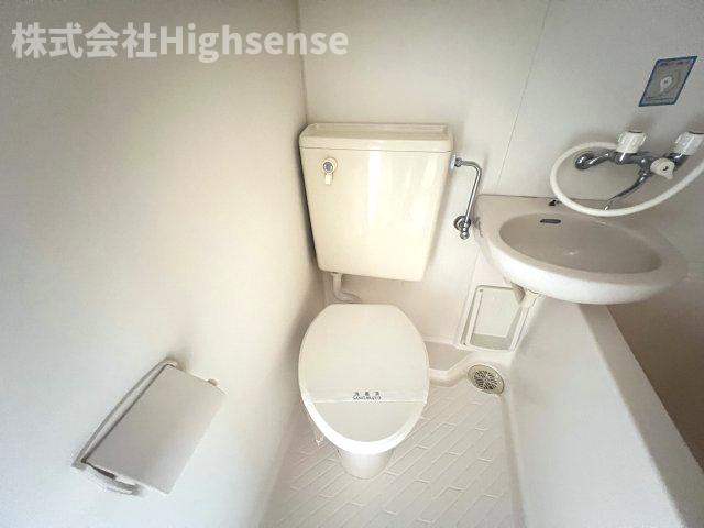 トイレ　落ち着いたトイレです