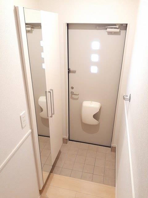 ゴーズ ハイツの玄関写真
