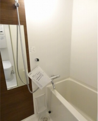 バス・シャワールーム　※別部屋参考写真
