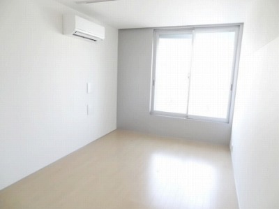 居室・リビング　※別部屋参考写真