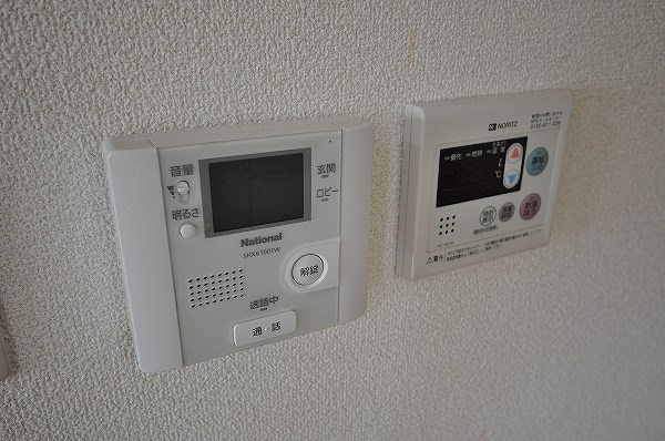 セキュリティ　TVインターホン＆給湯リモコン