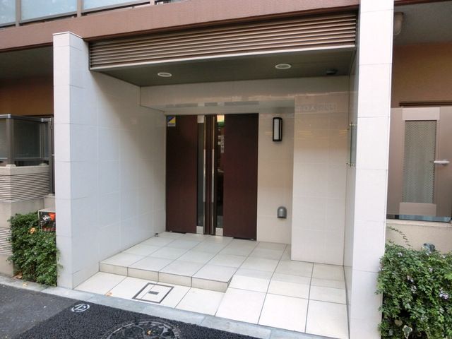 エントランス　落ち着きのあるエントランス周辺