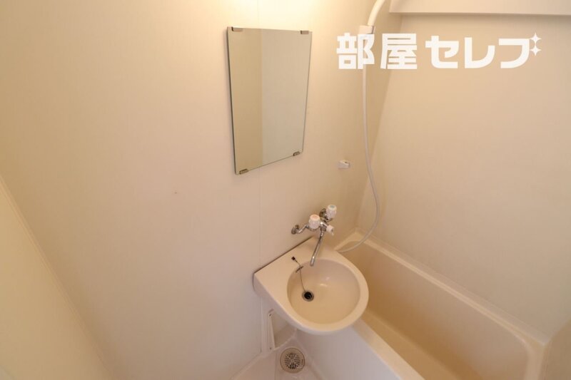 ドール久屋通の内装写真
