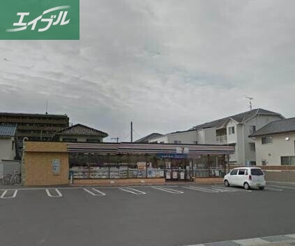 コンビニ　セブンイレブン岡山関店（コンビニ）まで151m