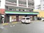 コンビニ　ファミリーマート おやま県庁前店（コンビニ）まで233m