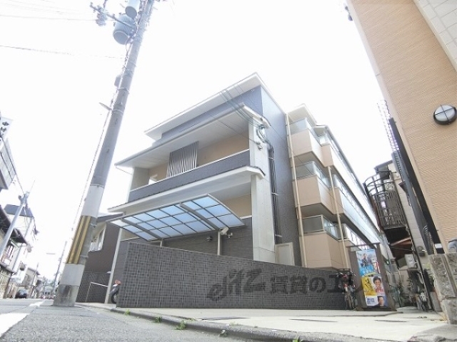 クレアーレ富小路の外観写真