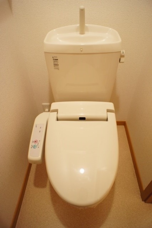 トイレ　図面と現状に相違がある場合には現状を優先