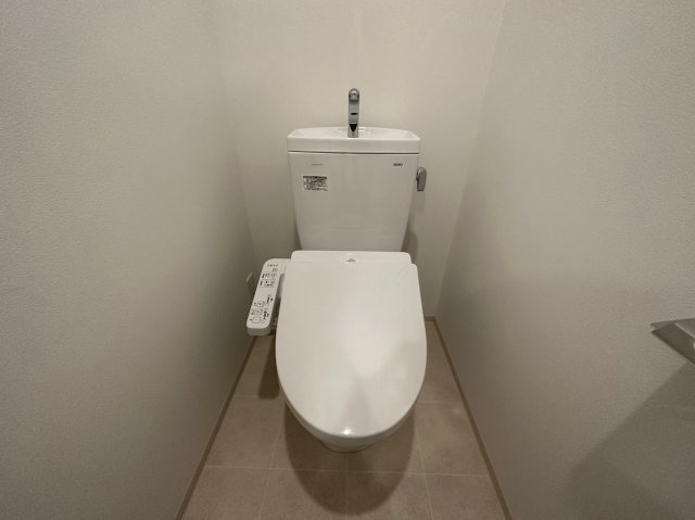 スプランディッド難波WESTIIIのトイレ写真