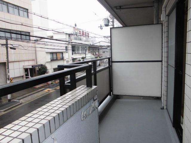 ＪＲ大阪環状線 野田駅 徒歩3分 7階建 築36年の内装写真