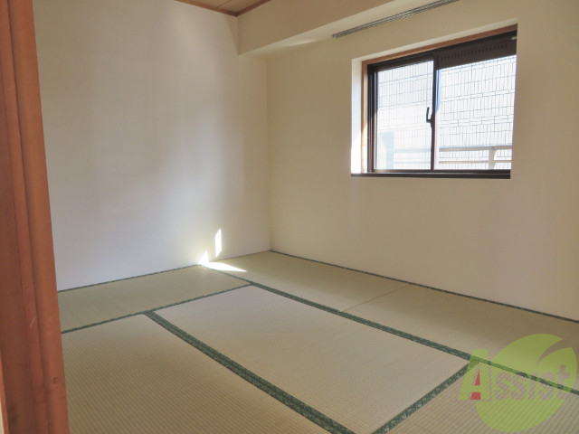 その他部屋・スペース　こちらは和室を撮影しました。寝室にしましょう。