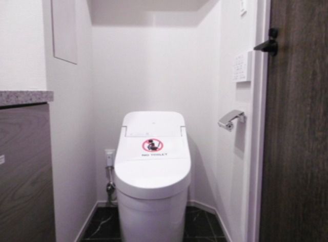 トイレ　トイレもきれいです