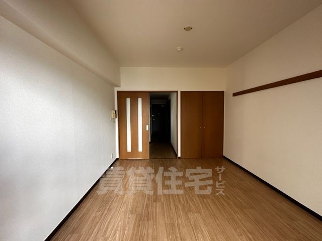 ロイヤルグレースの居間写真