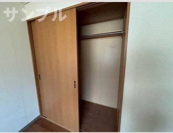収納　※以前の状態もしくは別室の参考画像