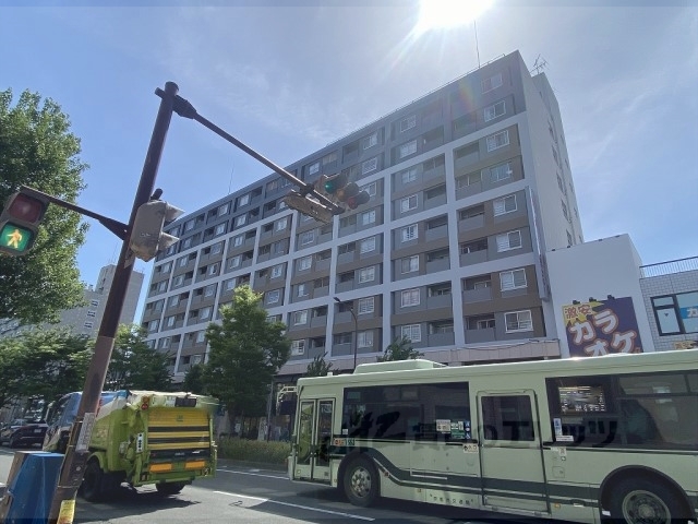 リエス西院の外観写真