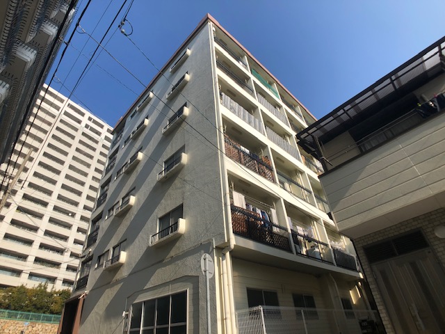 建物外観　2面採光の明るいお部屋です