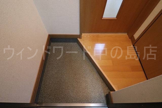 玄関　詳細は、ウィンドワード中の島店までご相談下さい。