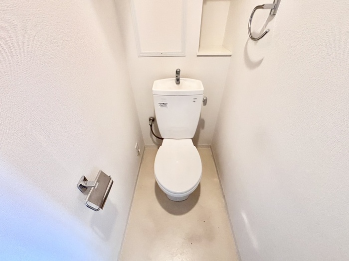 BRAVE COURT 香里園のトイレ写真