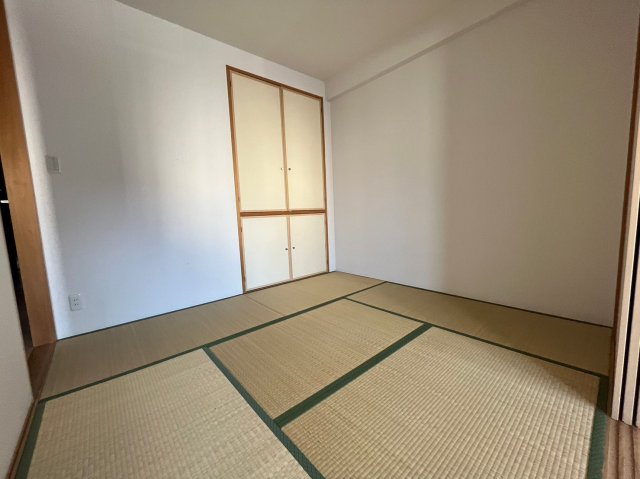 セイワパレスレジデンス御影の居間写真