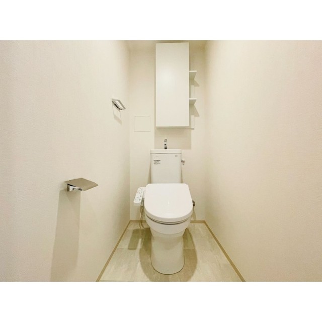 トイレ　※写真は同タイプ住戸です。