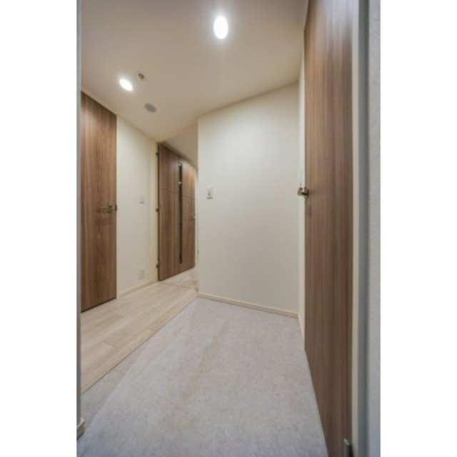 玄関　※写真は同タイプ住戸です。