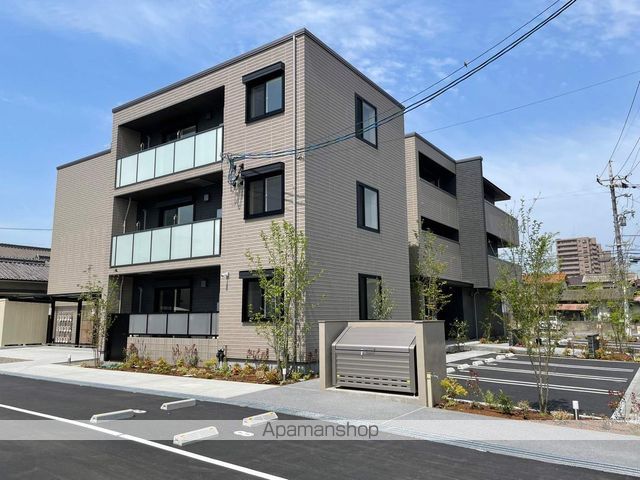 ＪＲ山陽本線 福山駅 バス乗車時間：7分 最寄りバス停で下車 徒歩4分 築4年