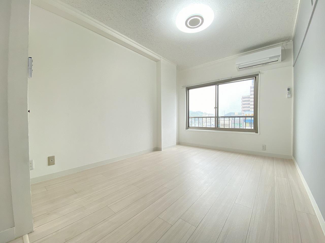 エスポワール広本町の居間写真
