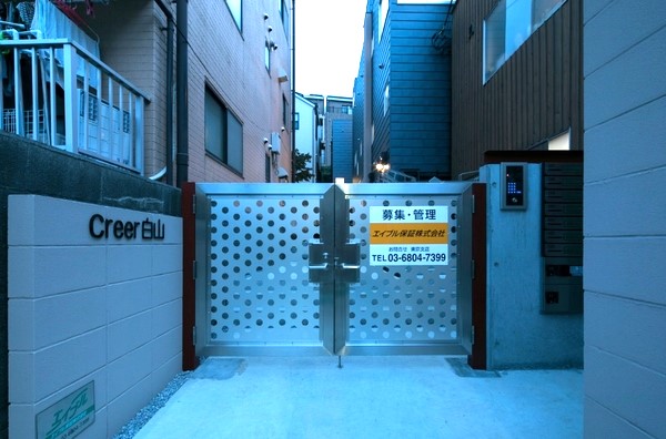 都営三田線 春日駅 徒歩7分 3階建 築9年の外観写真