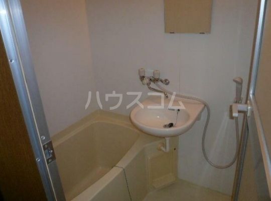 東急目黒線 西小山駅 徒歩9分 2階建 築25年の風呂写真