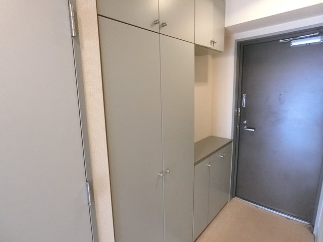 江別幸町ビルの玄関写真