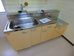 東京メトロ日比谷線 三ノ輪駅 徒歩7分 6階建 築38年のキッチン写真