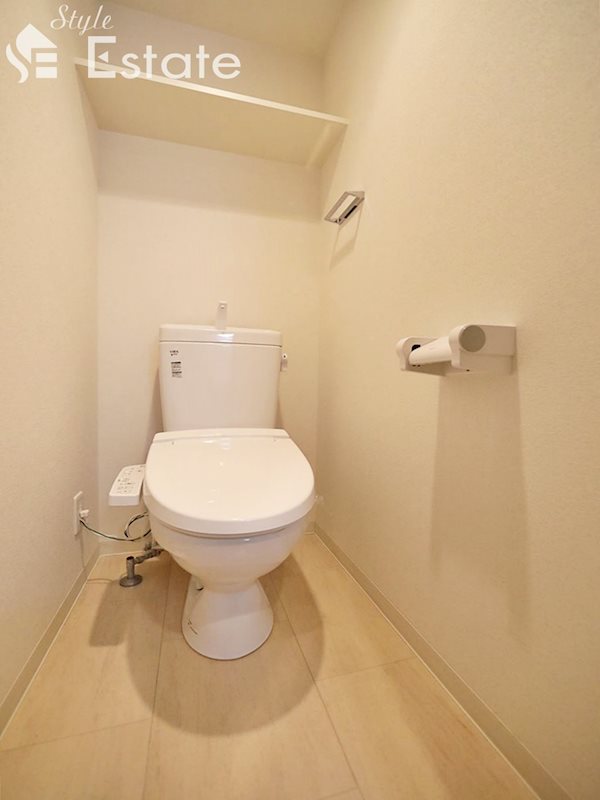 地下鉄東山線 今池駅 徒歩4分 13階建 築9年のトイレ写真