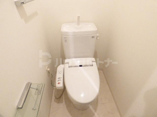 東武亀戸線 小村井駅 徒歩6分 6階建 築19年のトイレ写真
