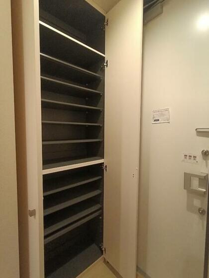 玄関　別部屋写真