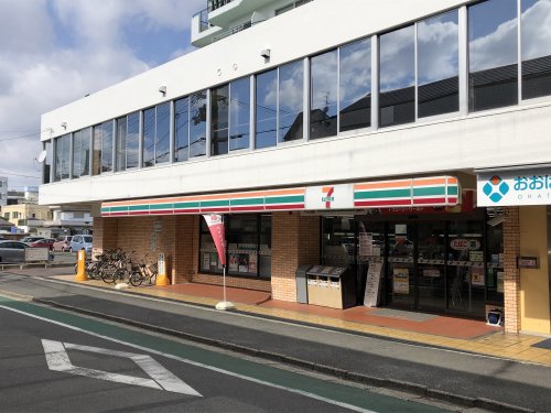 コンビニ　セブンイレブン 京田辺河原店（コンビニ）まで113m