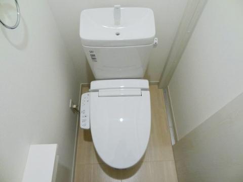 トイレ　シャワー付トイレ