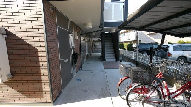 埼玉新都市交通伊奈線 鉄道博物館駅 徒歩10分 3階建 築16年の外観写真
