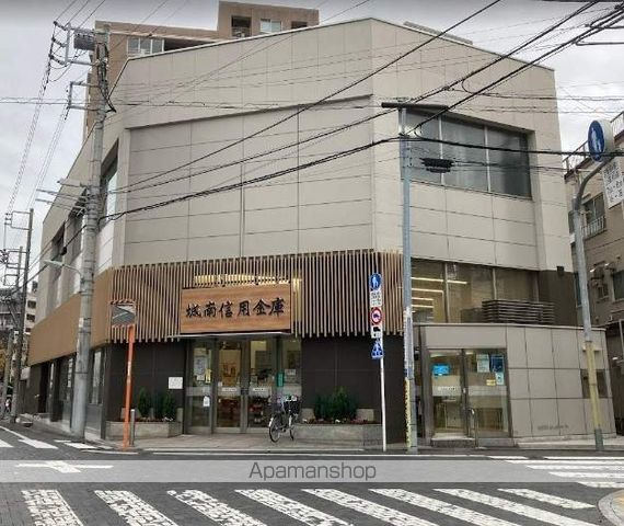 銀行　城南信用金庫品川支店（銀行）まで215m
