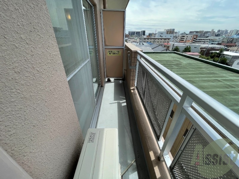 バルコニー　バルコニーはとても綺麗なので、外の空気を感じるのにベスト。